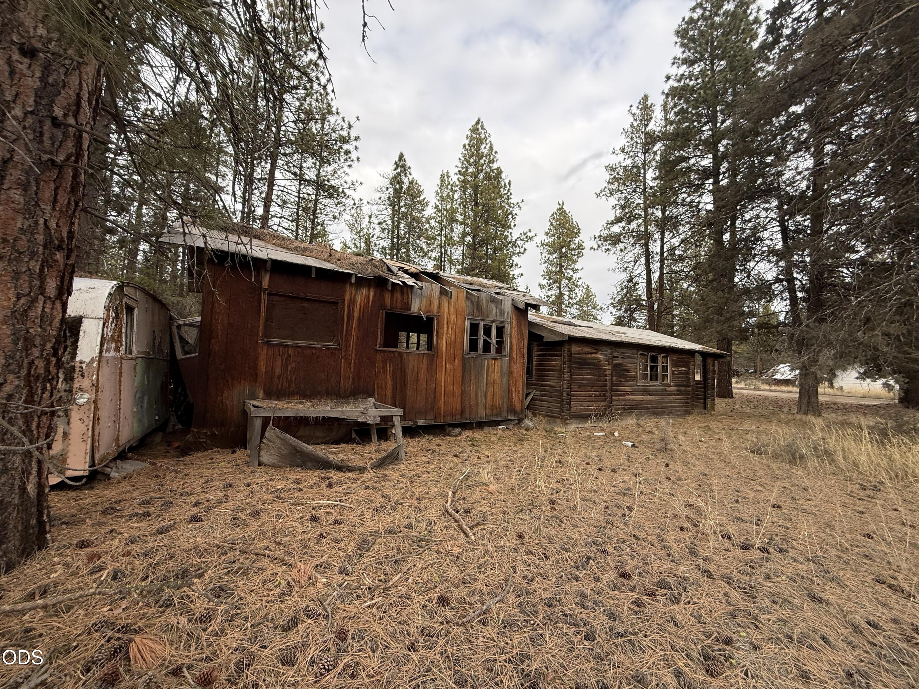 Land in Bonanza