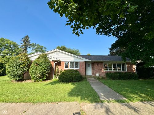 105 Washngton St, Darlington, IN, 47940-4038 | Card Image