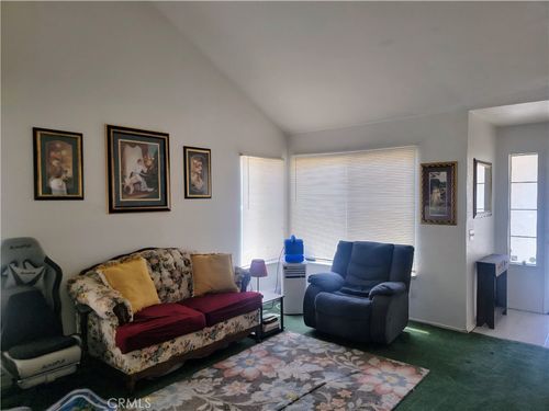 15750 Fiddleleaf Rd, Fontana, CA, 92337-1051 | Card Image