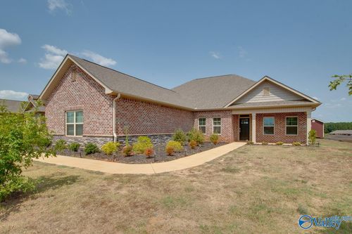 217 Maureen Dr Sw, Madison, AL, 35756-2614 | Card Image