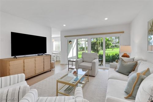 apt-a4-4160 Crayton Rd, NAPLES, FL, 34103-3126 | Card Image
