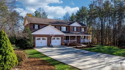 104 Clearwater Drive, Morganton, NC, 28655 | Card Image