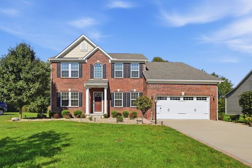 7831 Mariposa Dr, Galena, OH, 43021-7522 | Card Image
