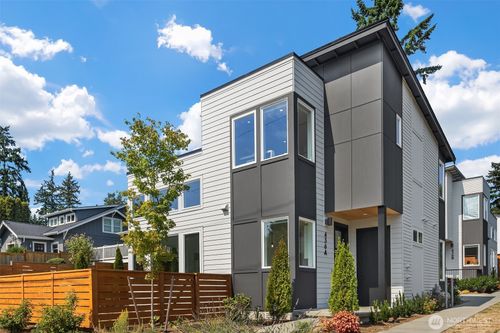 a-436 10th Ave, Kirkland, WA, 98033-5615 | Card Image
