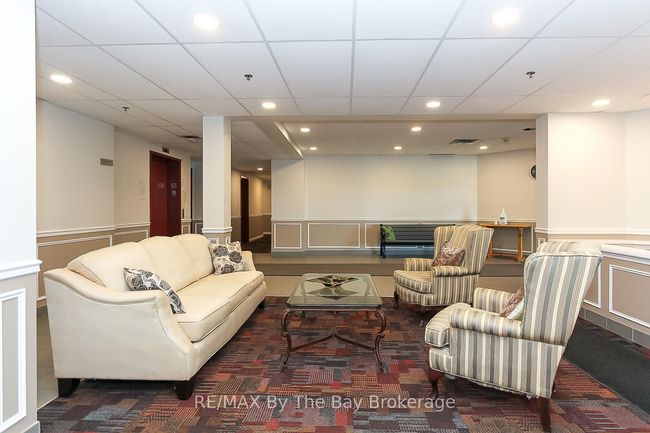 211 - 16 Westbury Rd, Condo with 2 bedrooms, 2 bathrooms and 1 parking in Wasaga Beach ON | Image 36
