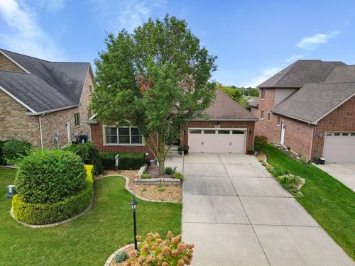 10400 Doubletree Dr S, Crown Point, IN, 46307-9368 | Card Image