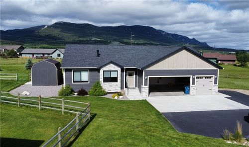 25 Meadowlark Dr, Red Lodge, MT, 59068-9048 | Card Image