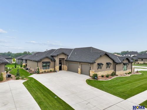 9617 Casa Colina Drive, Lincoln, NE, 68520 | Card Image