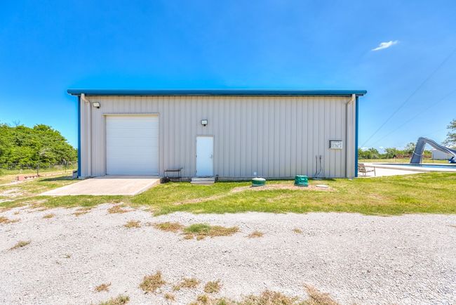 Barn/Workshop | Image 8