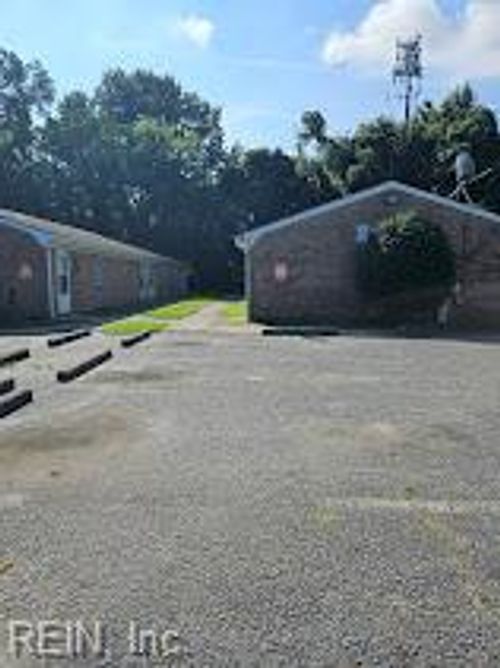 3587 Gum Dr, Portsmouth, VA, 23707-4573 | Card Image