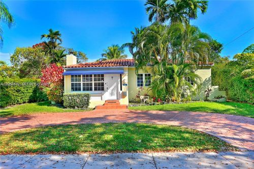537 Zamora Ave, Coral Gables, FL, 33134-3822 | Card Image