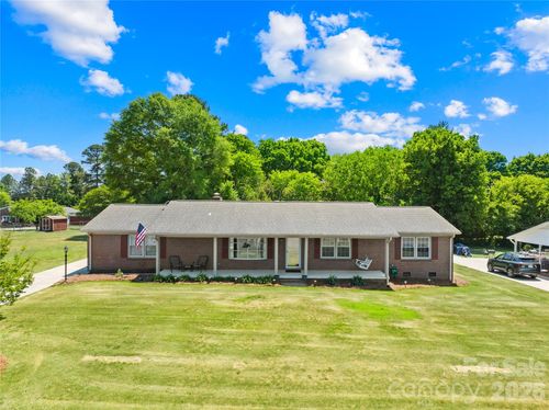 607 Wren Rd, Gastonia, NC, 28056-6955 | Card Image