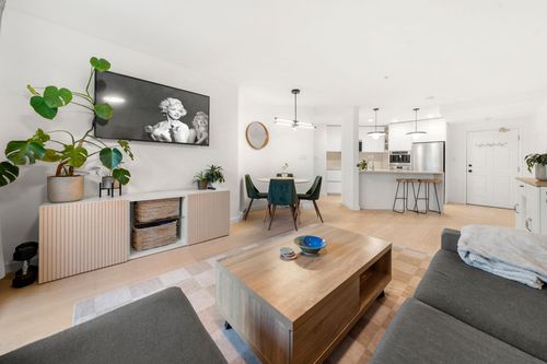107-2023 Franklin St, Vancouver, BC, V5L1R4 | Card Image