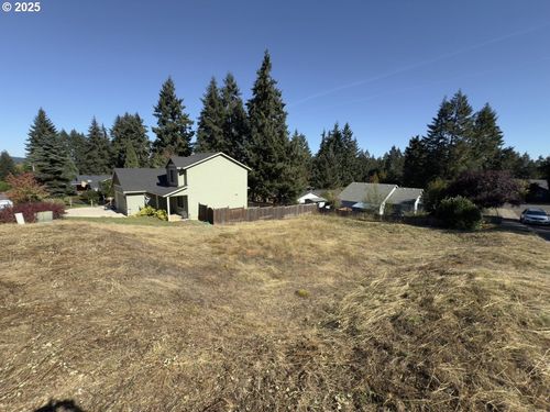 0 10th St, Veneta, OR, 97487 | Card Image