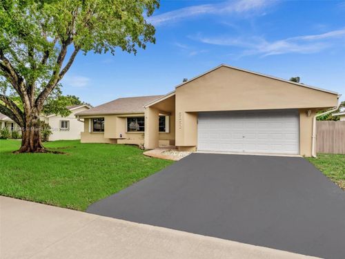 5352 Sw 118th Ave, Cooper City, FL, 33330-4203 | Card Image