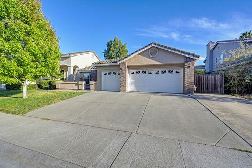 2212 Endeavor Way, Sacramento, CA, 95834 | Card Image