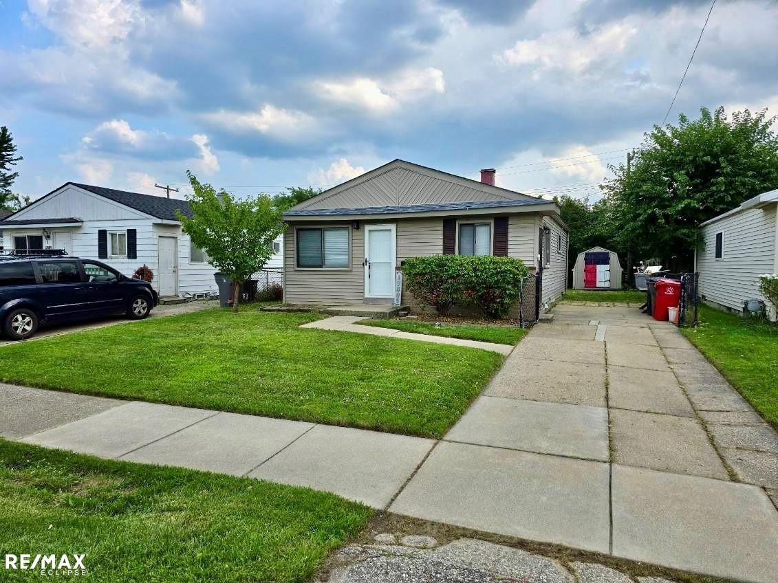 Woodward St, Clinton Township, MI 48035 #1