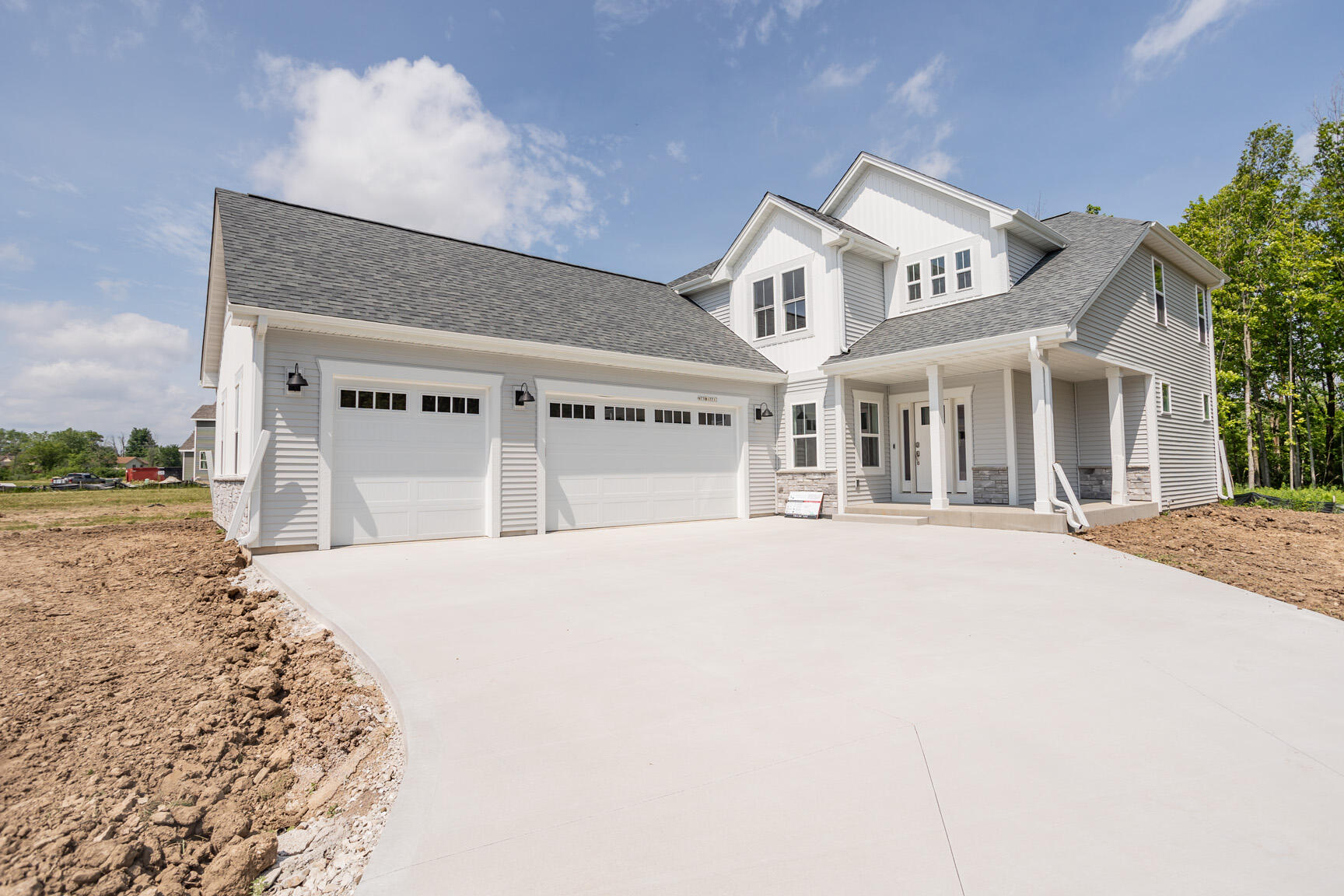 Woody Ln, Menomonee Falls, WI 53051