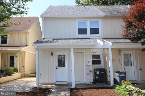 11918 Roan Ln, North Potomac, MD, 20878-3325 | Card Image