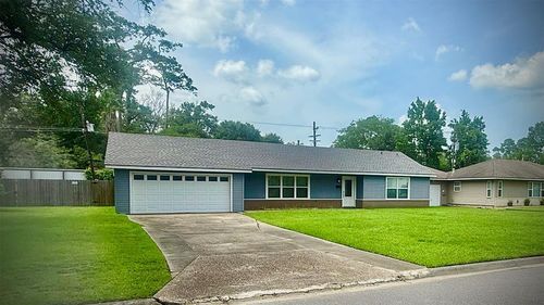 5580 Hooks Ave, Beaumont, TX, 77706-6314 | Card Image