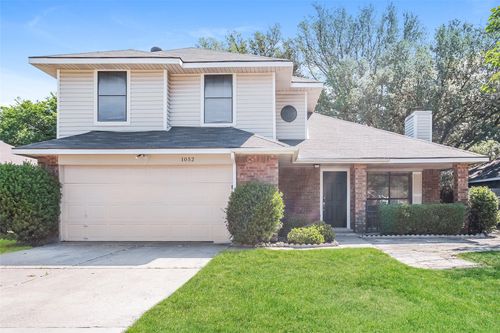 1052 Colony St, Flower Mound, TX, 75028-2517 | Card Image