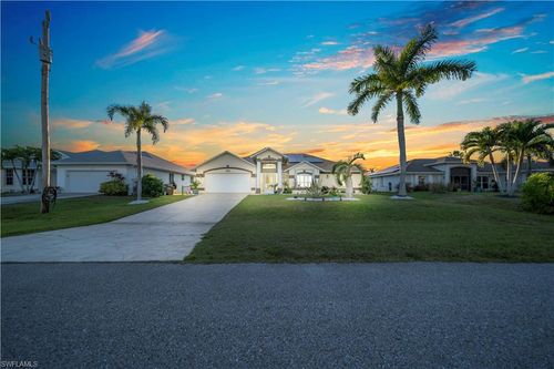 2566 Sw 27th Ave, Cape Coral, FL, 33914-3833 | Card Image