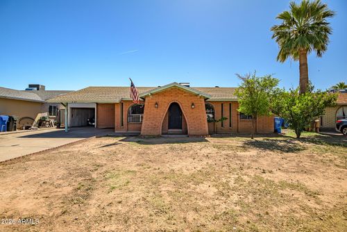 6433 W Catalina Dr, Phoenix, AZ, 85033-5715 | Card Image
