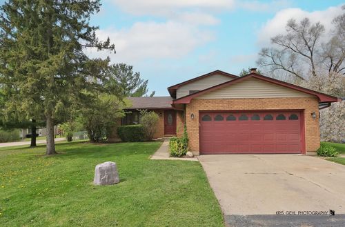 7503 Windsor Ave, Spring Grove, IL, 60081-8461 | Card Image