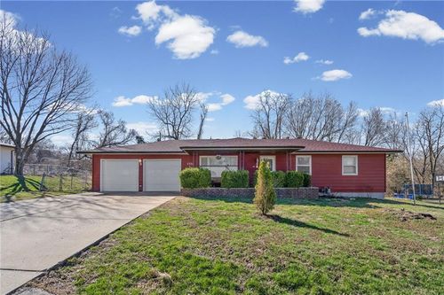 7321 Sloan Ave, Kansas City, KS, 66109-1231 | Card Image