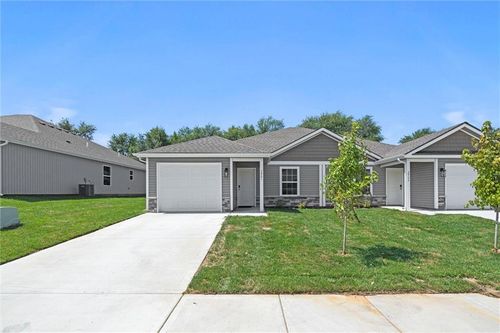 3907-3909 Nw 93rd St, Kansas City, MO, 64154 | Card Image