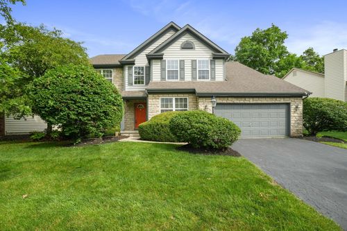 8020 Glenmore Dr, Powell, OH, 43065-7574 | Card Image
