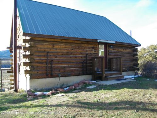 41 County Road 9, Meeker, CO, 81641-9704 | Card Image