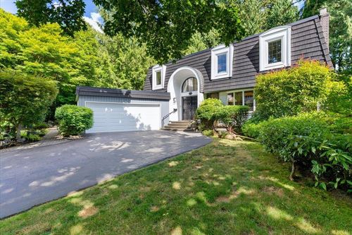 5446 Cliffridge Ave, North Vancouver, BC, V7R4M4 | Card Image