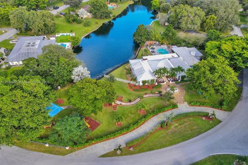 11155 Sw 40th St, Davie, FL, 33328-2126 | Card Image