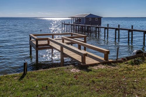 210 Rain Forest Rd, Onalaska, TX, 77360-7847 | Card Image