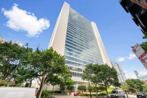 unit-1907-500 Superior St, CHICAGO, IL, 60654-8147 | Card Image