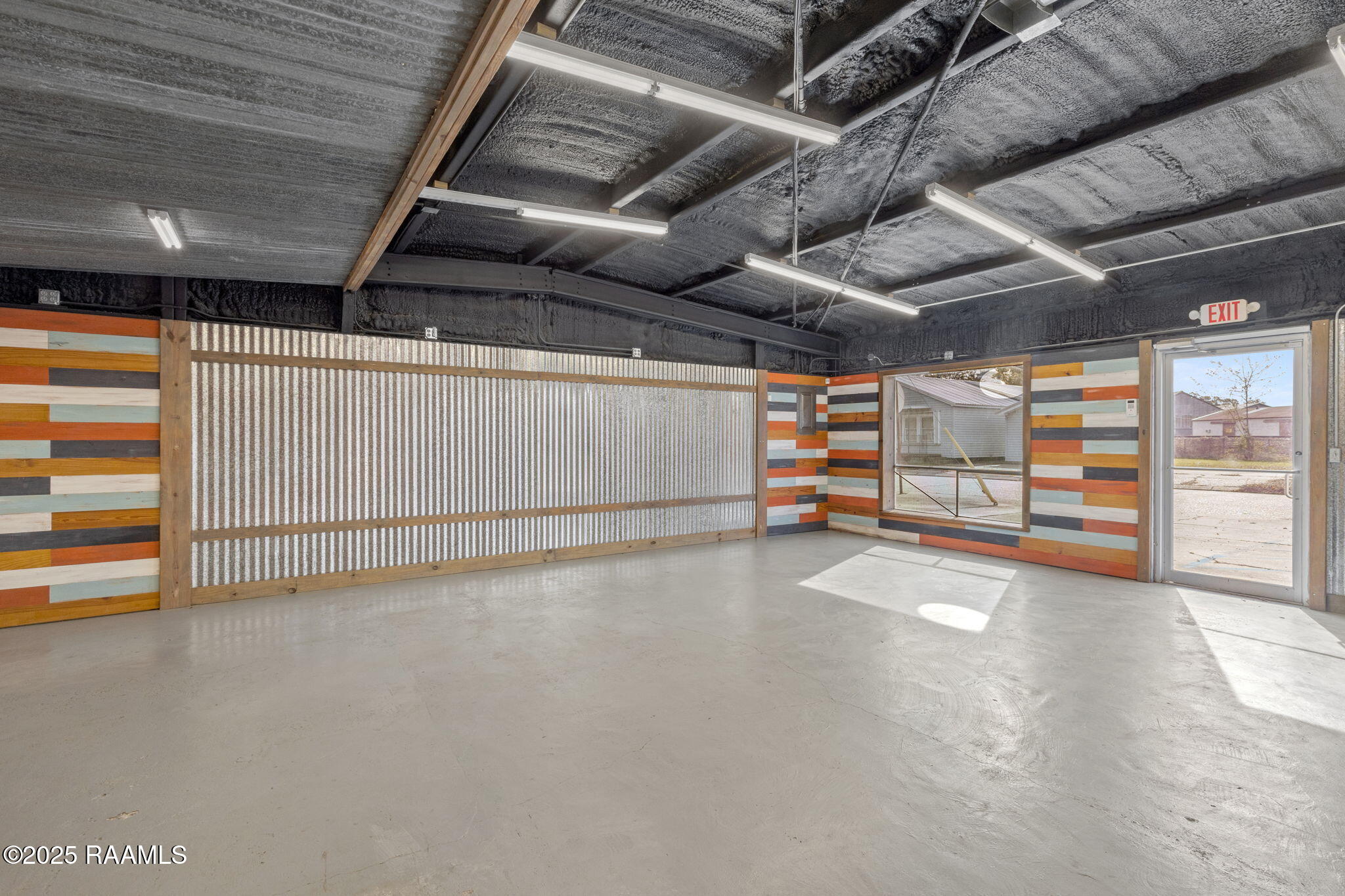 Commercial Sale in Jennings 4