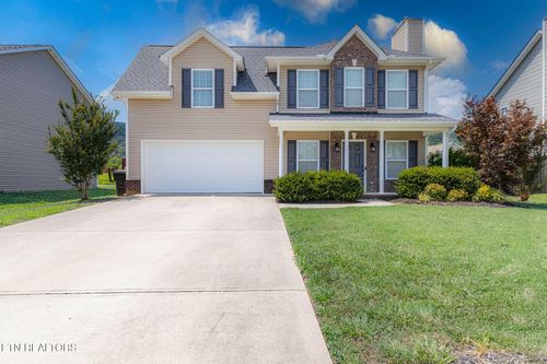 8135 Cambridge Reserve Dr, Knoxville, TN, 37924-5516 | Card Image