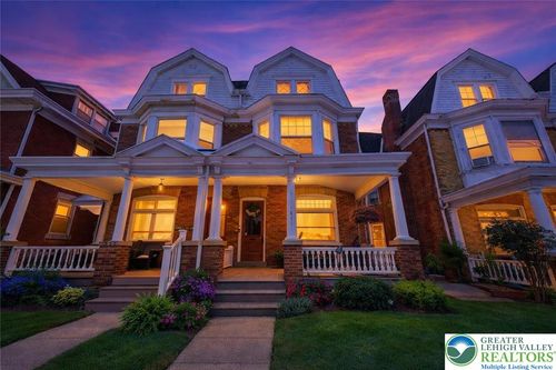 1542 W Walnut St, Allentown, PA, 18102-4464 | Card Image