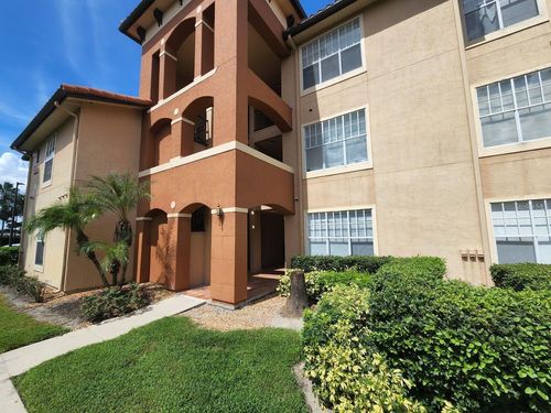 apt-101-5560 Metrowest Blvd, ORLANDO, FL, 32811-2462 | Card Image