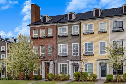 215 Copperpond Common Se, Calgary, AB, T2Z1G5 | Card Image