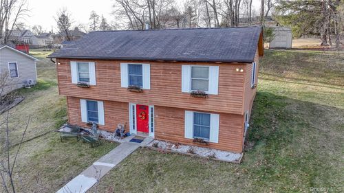 30 Oakland Ave, Walden, NY, 12586-1410 | Card Image