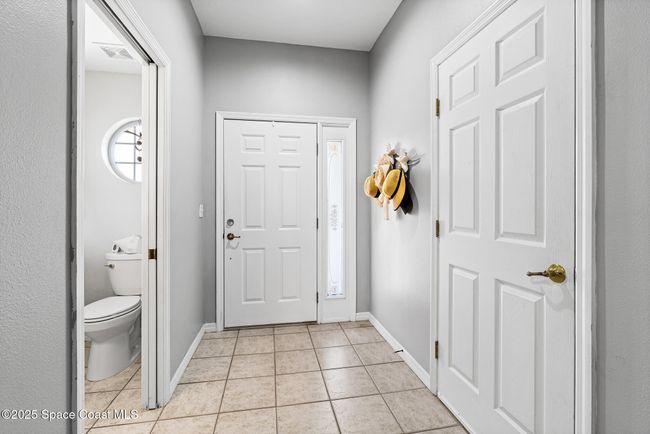 4 - 5201 Ocean Beach Blvd, Townhouse with 3 bedrooms, 3 bathrooms and null parking in Cocoa Beach FL | Image 10