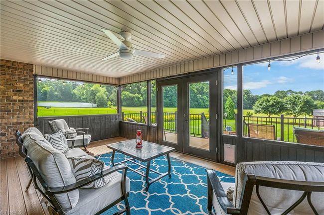 Screened in Porch | Image 39
