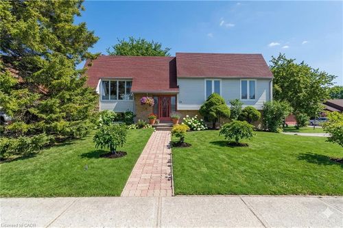 24 Briar Knoll Pl, Kitchener, ON, N2E2B9 | Card Image