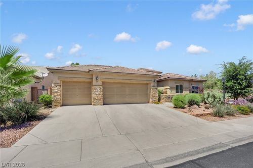 5812 Bargull Bay Ave, Las Vegas, NV, 89131-2169 | Card Image
