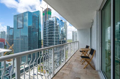 2915-1200 Brickell Bay Dr, Miami, FL, 33131-3267 | Card Image