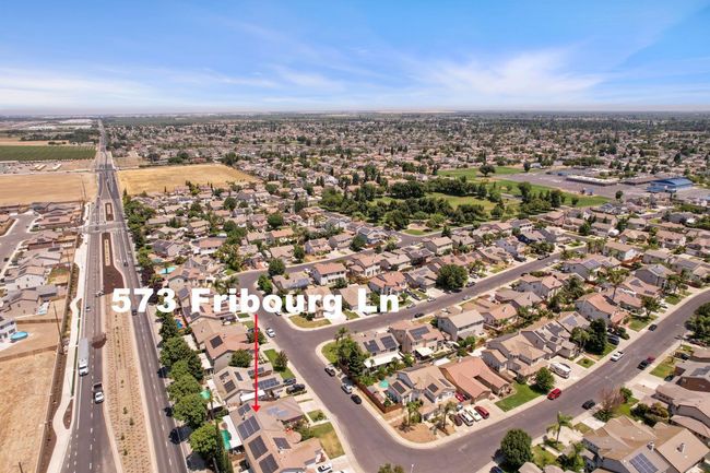 573 Fribourg Ln, House other with 3 bedrooms, 2 bathrooms and null parking in Manteca CA | Image 52