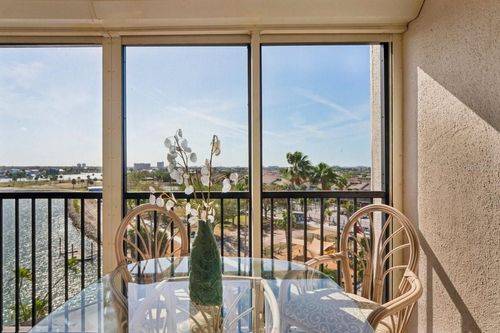 604-10355 Paradise Boulevard, TREASURE ISLAND, FL, 33706 | Card Image
