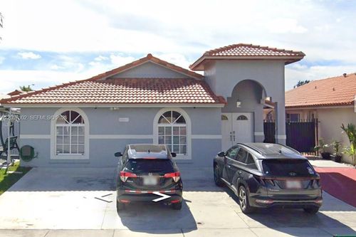 8864-8864 Nw 110th St, Hialeah Gardens, FL, 33018-4545 | Card Image